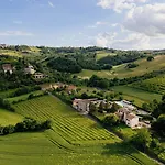 Casale Serena Fabro